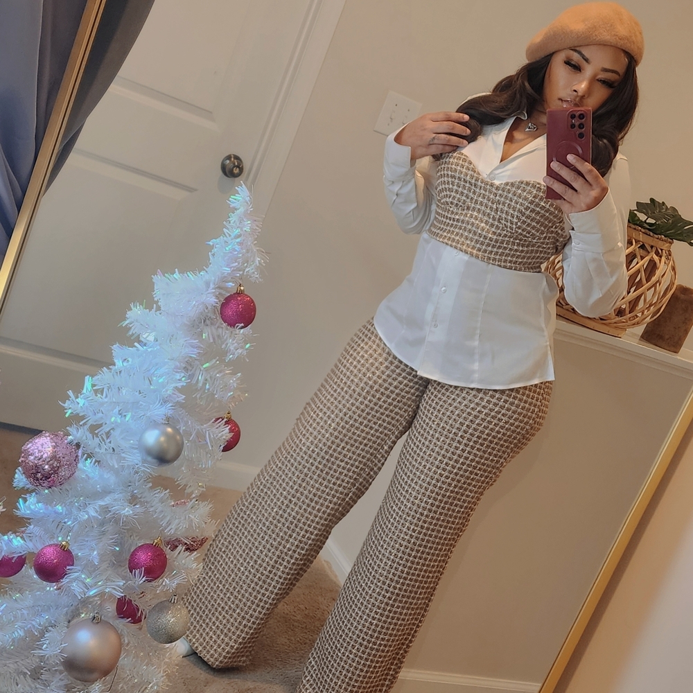 Stylish Tan Plaid Women's 2 Piece